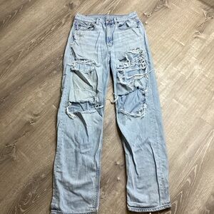 American Eagle Outfitters Size 6 Light Blue Relaxed Jeans with Distressed Design